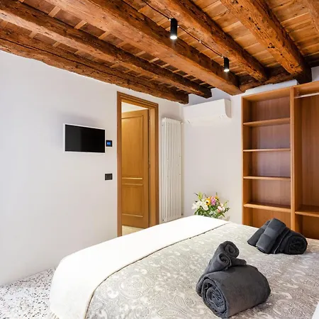 5 Minuti Da Rialto, Intera Palazzina Veneziana Nyaraló Velence