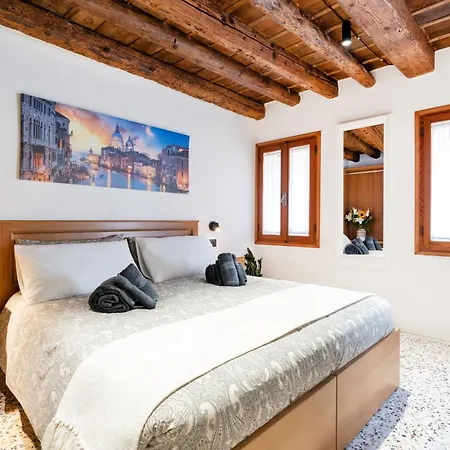 Nyaraló 5 Minuti Da Rialto, Intera Palazzina Veneziana Velence