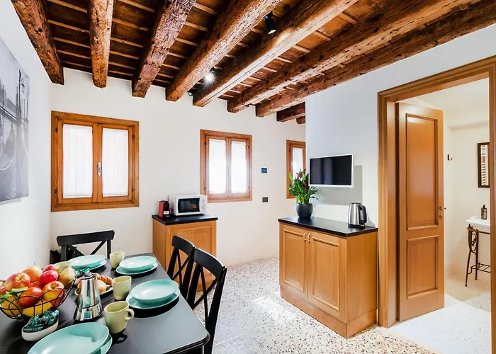 펜션 5 Minuti Da Rialto, Intera Palazzina Veneziana