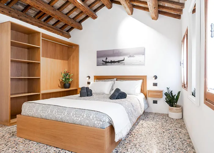 5 Minuti Da Rialto, Intera Palazzina Veneziana Tatil Evi *