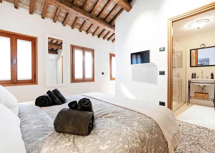 5 Minuti Da Rialto, Intera Palazzina Veneziana Tatil Evi